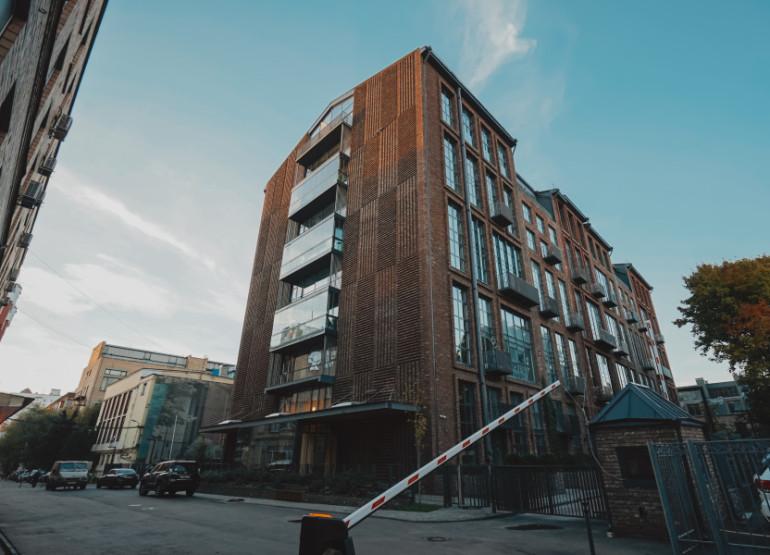 Рассвет: Вид здания