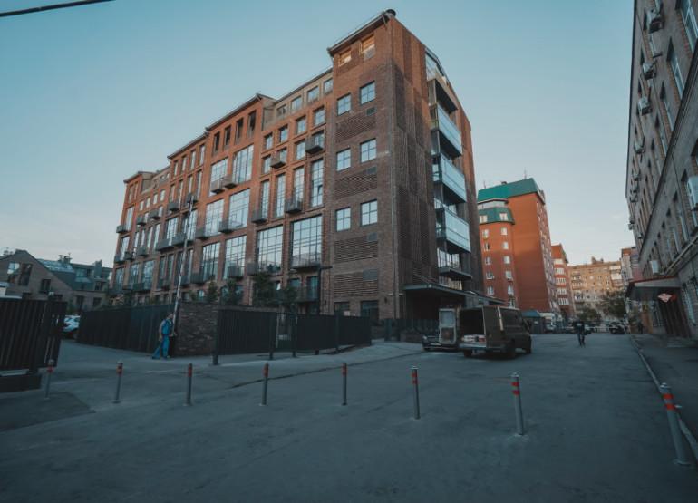 Рассвет: Вид здания