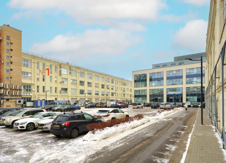 Шереметьевский: Вид здания